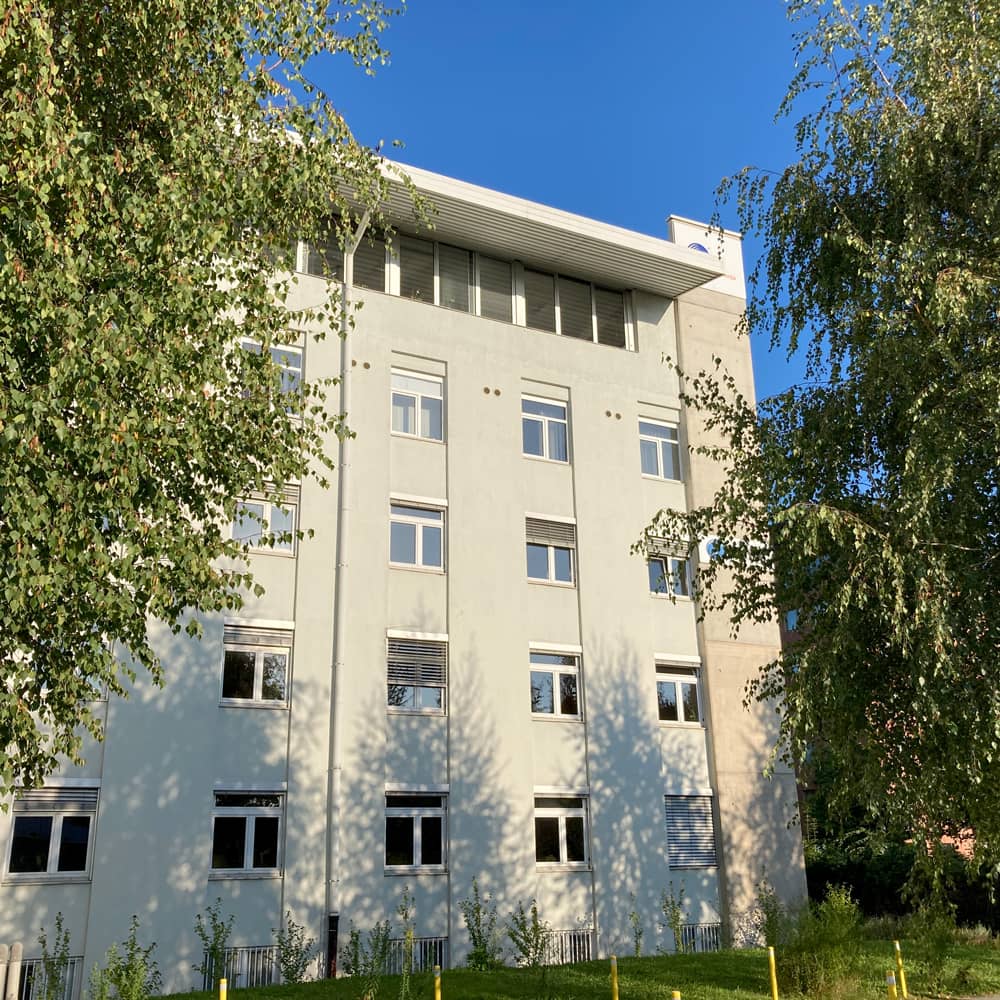 krassno zgradba